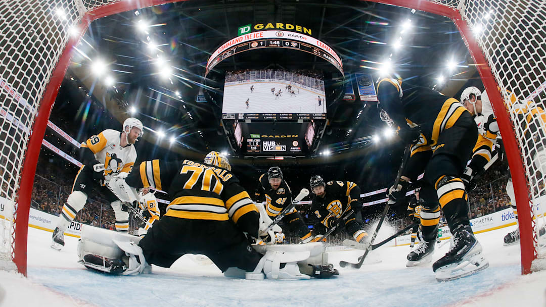 Pittsburgh Penguins v Boston Bruins