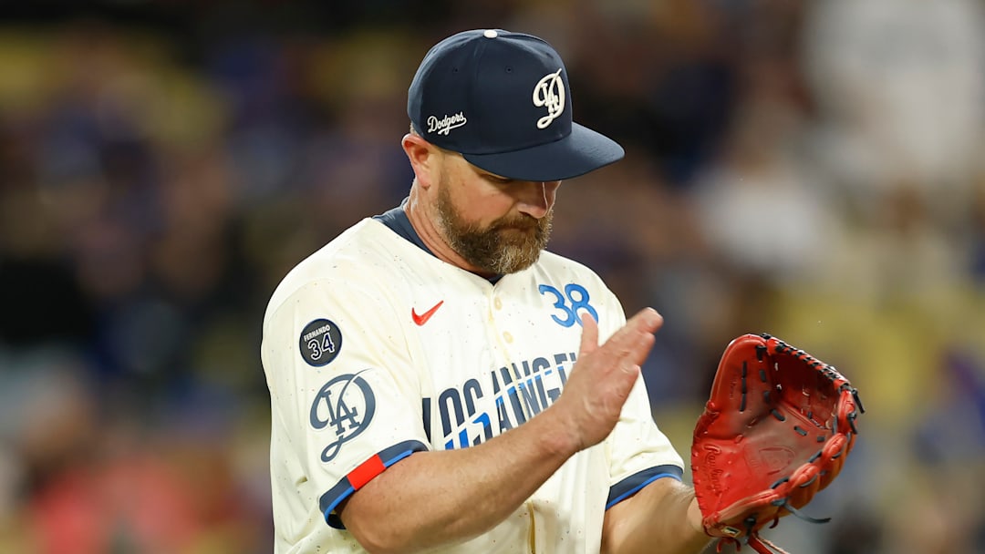Pittsburgh Pirates v Los Angeles Dodgers