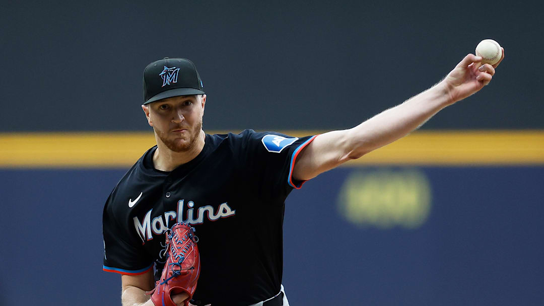 Miami Marlins v Milwaukee Brewers
