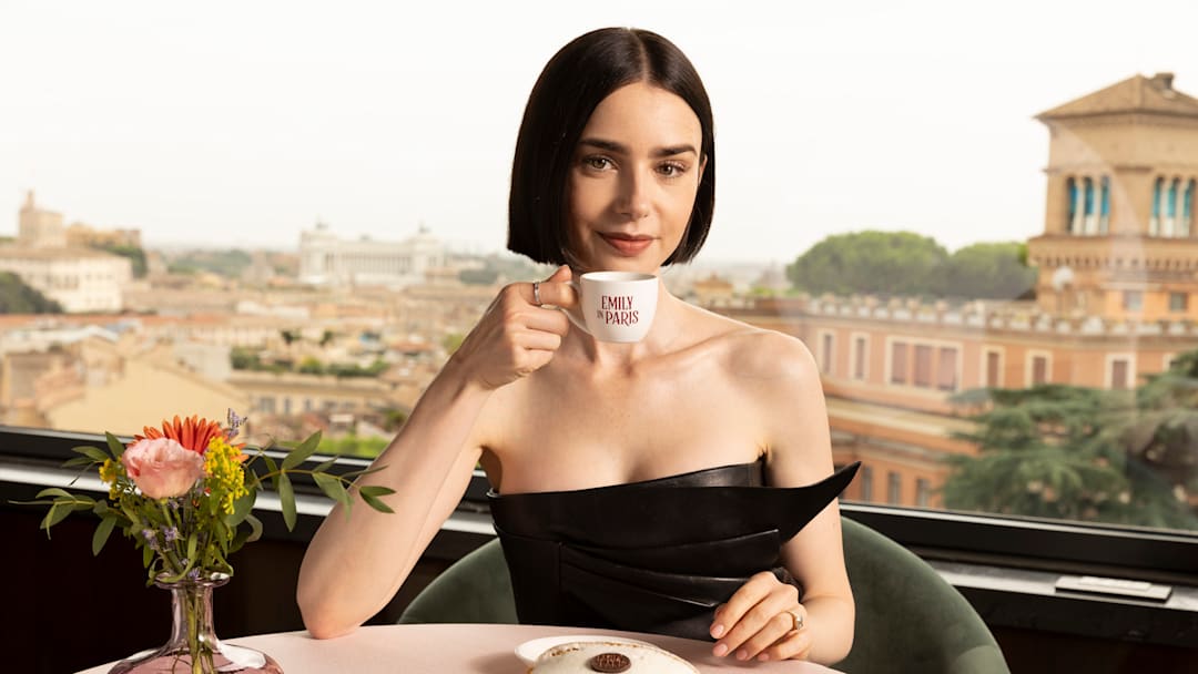 EMILY IN PARIS - Netflix 