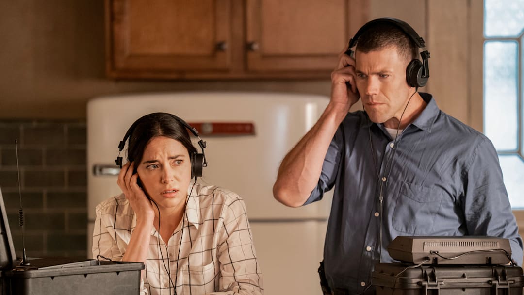 NCIS: Origins – Pictured (L-R): Mariel Molino as Cecilia “Lala” Dominguez and Austin Stowell as Leroy Jethro Gibbs. Photo: Erik Voake/CBS ©2025 CBS Broadcasting, Inc. All Rights Reserved.