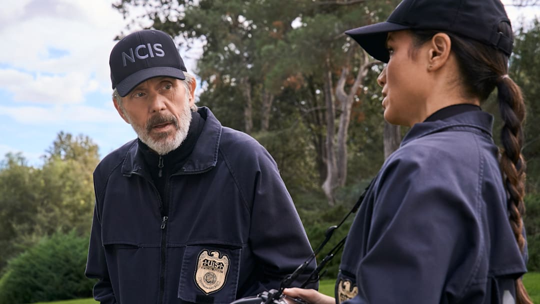 NCIS Ep 23-503--"In Too Deep"- Pictured (L-R): Gary Cole as Special Agent Alden Parker, and Katrina Law as Special Agent Jessica Knight 