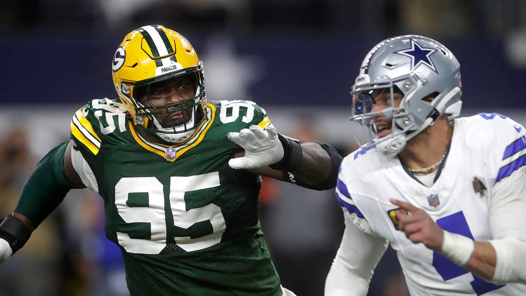 Green Bay Packers defensive tackle Devonte Wyatt