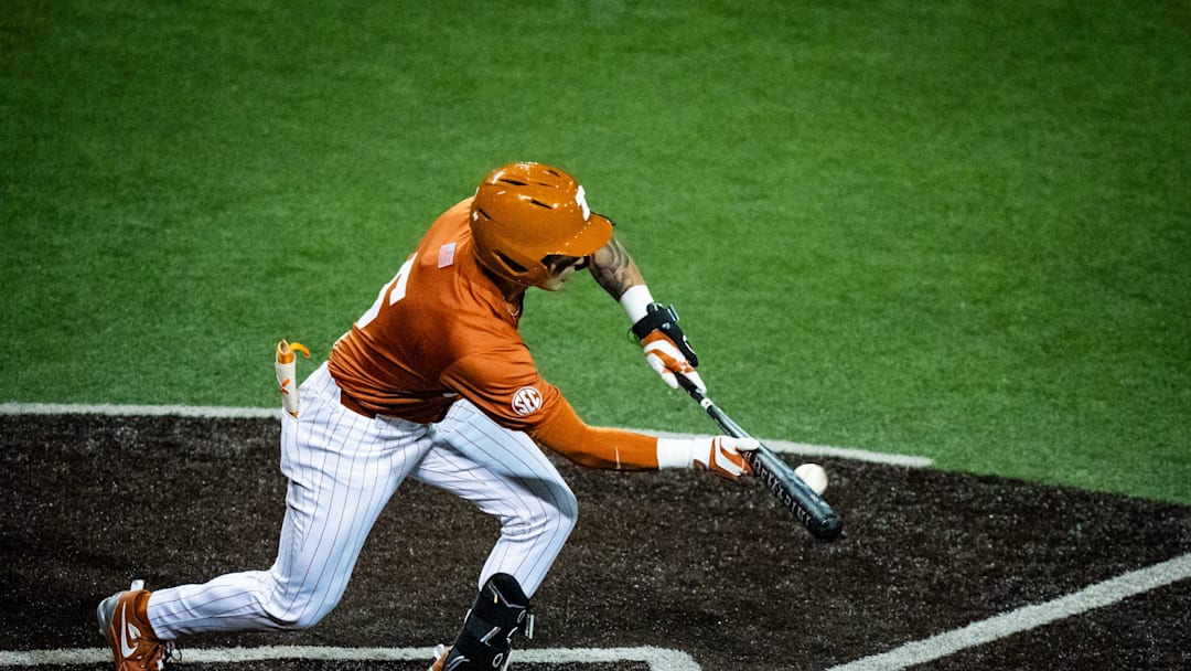 Ethan Mendoza, Texas baseball