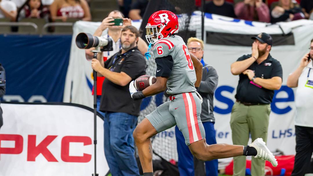 Ruston tight end Ahmad Hudson vs. Ouachita Parish Ruston tight end Ahmad Hudson vs. Ouachita Parish