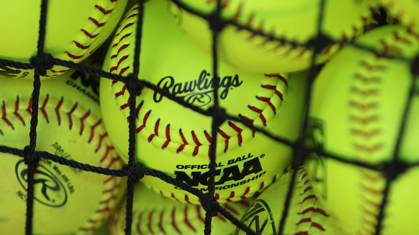Arizona Softball advances to Regional Final with win over Arkansas - Vimarsana News