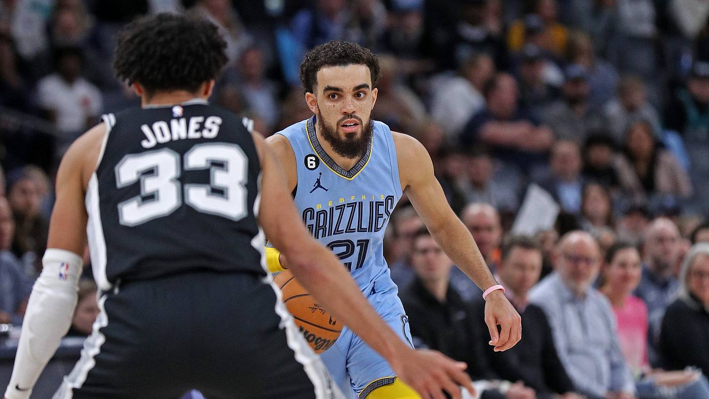 2 pros, 2 cons to the Spurs potentially pursuing a trade for Tyus Jones - Vimarsana News