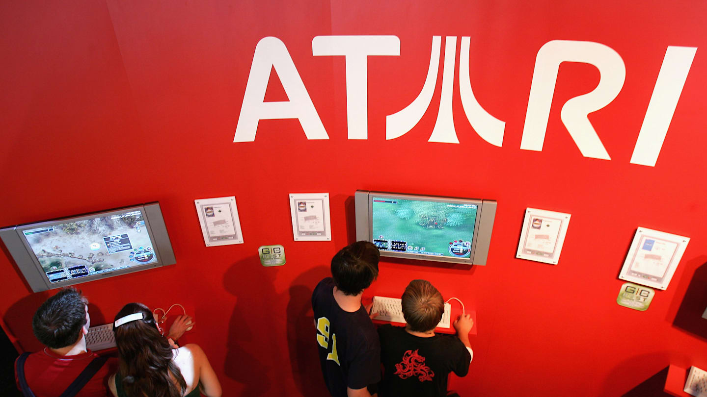 超级袖珍 Atari：复古游戏迷的终极掌上电脑