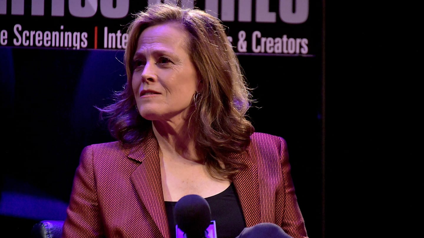 Sigourney Weaver talks Mandalorian & Grogu role, her future in the Avatar movies, and more