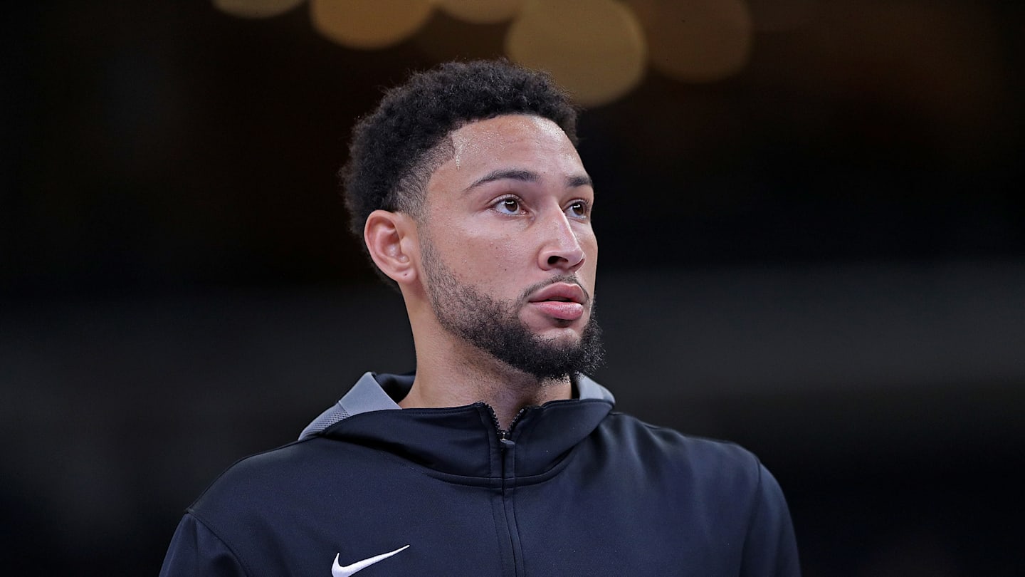 Ben Simmons Airballs Wide Open Layup During Nets Mavericks Game