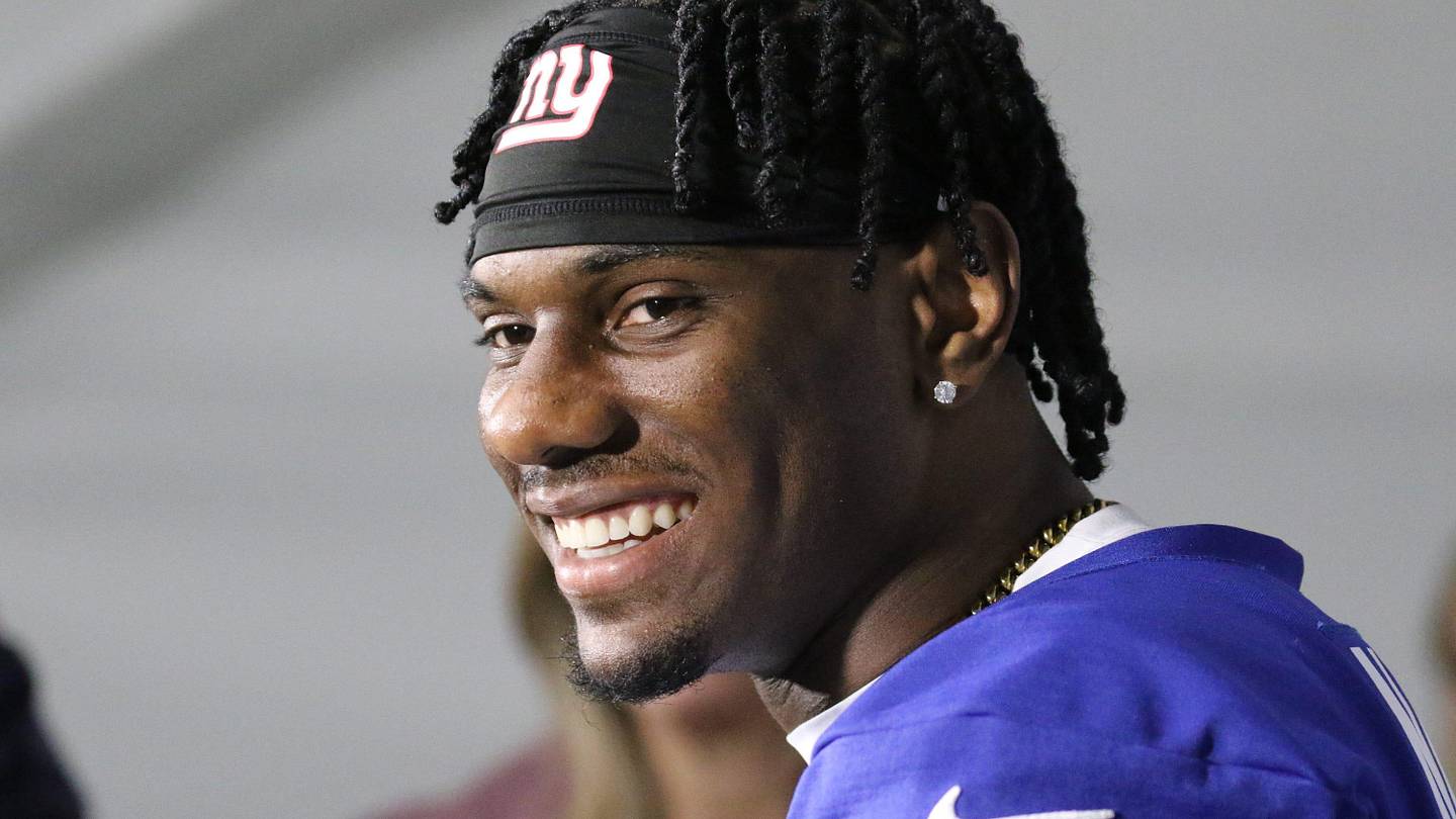 Giants' Malik Nabers Gives Candid Assessment of Team's Polarizing Throwback Jerseys - Vimarsana News