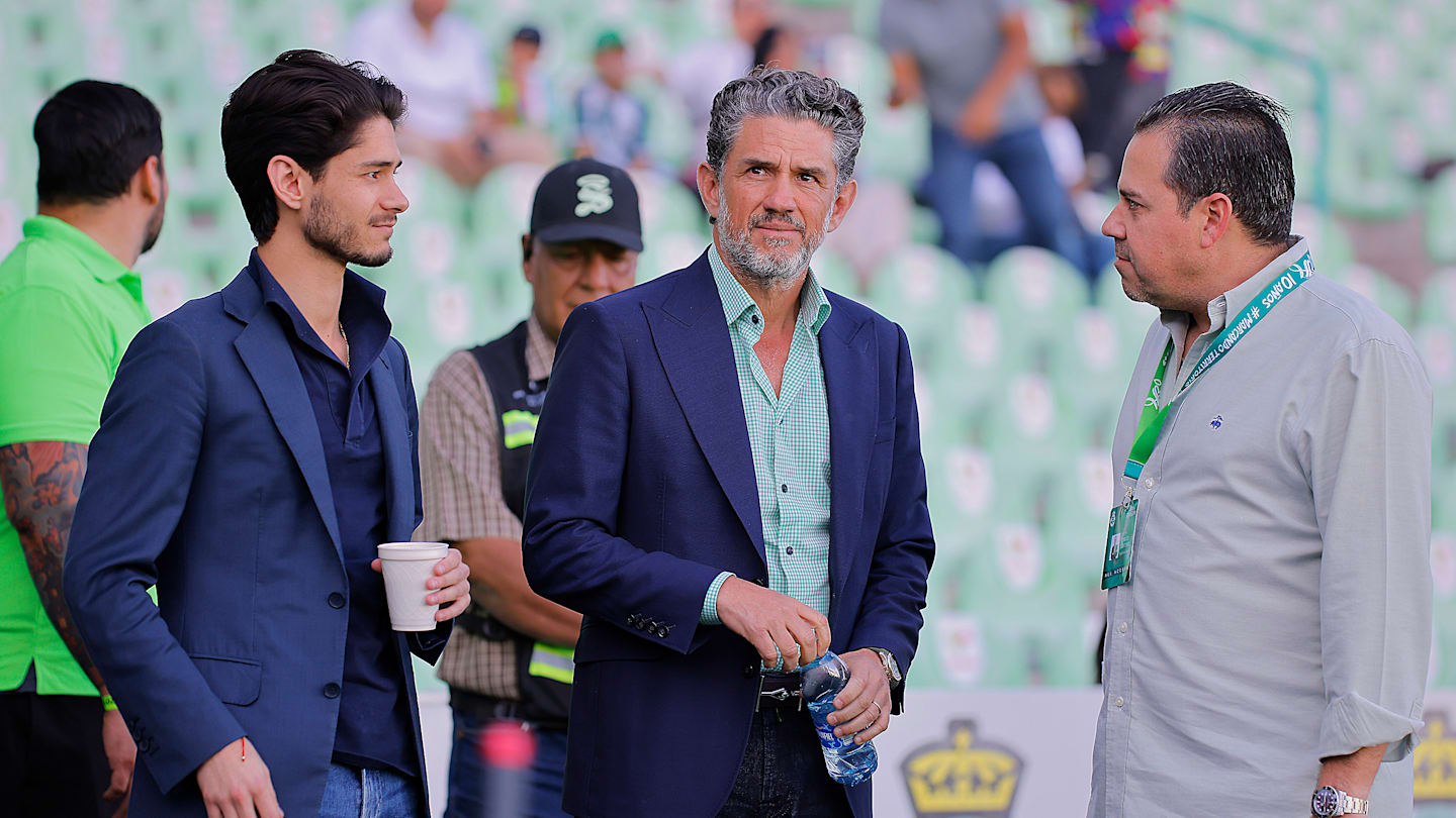 Atlas entra en fase final de venta: grupo mexicano toma ventaja