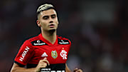 Após erro na final da Libertadores, Andreas Pereira recebeu apoio da "Raça", maior organizada do Flamengo
