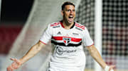Argentino de 28 anos saiu do banco para dar a vitória ao tricolor