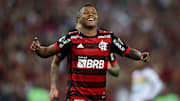 O garoto de 18 anos subiu para o profissional em 2022