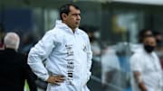 Carille é visto com bons olhos pela diretoria do Santos
