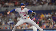 Sep 27, 2025; Miami, Florida, USA;  New York Mets pitcher Clay Holmes (35) pitches against the Miami Marlins in the first inning at loanDepot Park. Mandatory Credit: Jim Rassol-Imagn Images