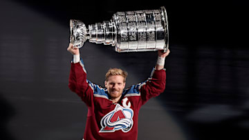 Chicago Blackhawks v Colorado Avalanche