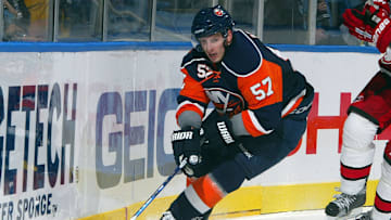 Carolina Hurricanes v New York Islanders