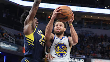Momento en el que se produjo la lesión de Stephen Curry, cuando los Golden State Warriors jugaban contra los Indiana Pacers