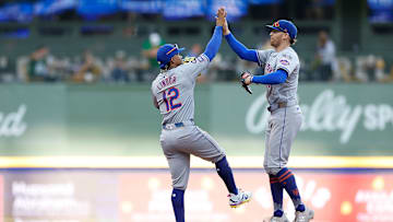 Los Mets superaron a los Bravos en el primer juego de la doble cartelera para pasar a los Playoffs de MLB