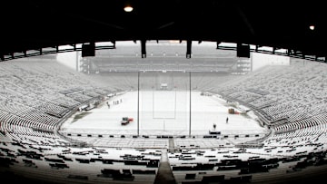 Illinois v Penn State