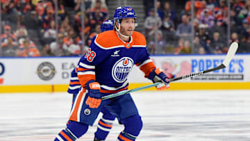 Winnipeg Jets v Edmonton Oilers