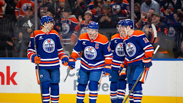 Carolina Hurricanes v Edmonton Oilers