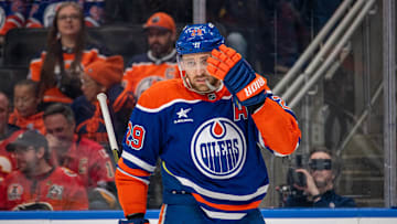 Calgary Flames v Edmonton Oilers