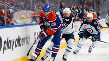Winnipeg Jets v Edmonton Oilers