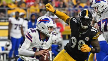 Buffalo Bills v Pittsburgh Steelers