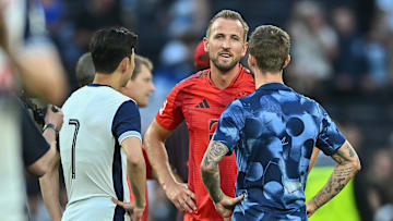 Harry Kane catches up with Heung-Min Son and James Maddison 