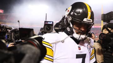 AFC Wild Card Playoffs - Pittsburgh Steelers v Kansas City Chiefs