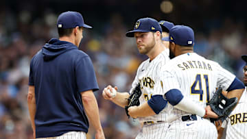 Pittsburgh Pirates v Milwaukee Brewers