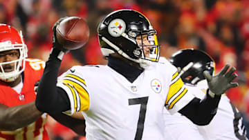 AFC Wild Card Playoffs - Pittsburgh Steelers v Kansas City Chiefs