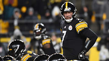 Cleveland Browns v Pittsburgh Steelers