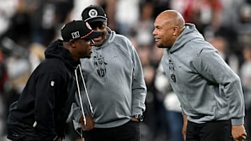 Las Vegas Raiders head coach Antonio Pierce.