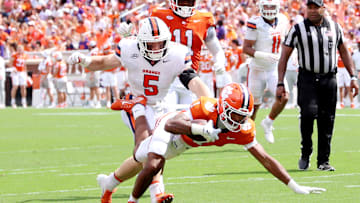 Syracuse v Clemson