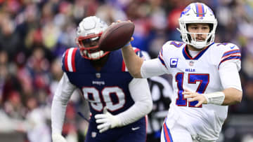 Buffalo Bills v New England Patriots