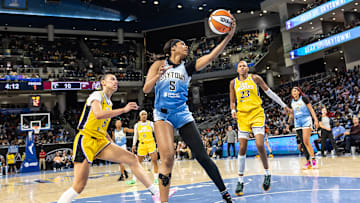 Los Angeles Sparks v Chicago Sky