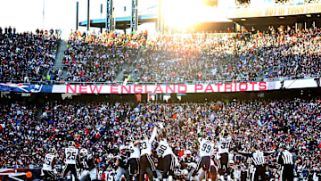 Los Angeles Rams v New England Patriots
