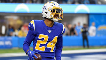 Tennessee Titans v Los Angeles Chargers