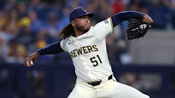 Arizona Diamondbacks v Milwaukee Brewers