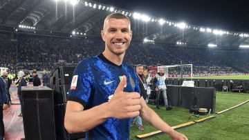 Edin Dzeko potrebbe vestire la maglia della Juventus