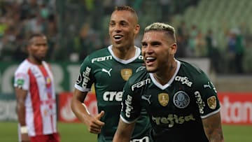 Rafael Navarro anotou um 'poker' diante do Independiente Petrolero