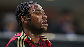 Robinho foi condenado a nove anos de prisão pelo crime de violência sexual de grupo na Itália