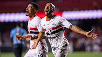 Lucas Moura é ídolo do São Paulo