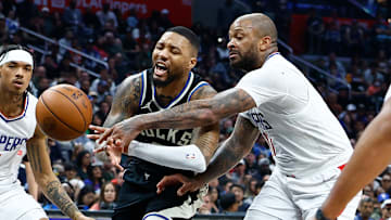 Milwaukee Bucks v Los Angeles Clippers