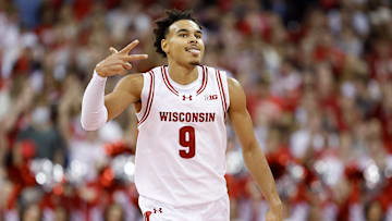 Holy Cross v Wisconsin