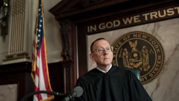 “One Angry Woman” - Elsbeth finally makes it as a true New Yorker when she is summoned to jury duty and lands on a murder trial where she faces off with the unusually difficult Judge Milton Crawford (Michael Emerson) who will prove a formidable adversary, on the CBS original series ELSBETH, Thursday, Dec. 12 (10:00-11:00 PM, ET/PT) on the CBS Television Network, and streaming on Paramount+ (live and on demand for Paramount+ with SHOWTIME subscribers, or on demand for Paramount+ Essential